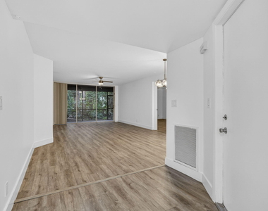 9746 Nickels Boulevard - Photo Thumbnail 13