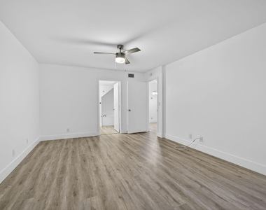 9746 Nickels Boulevard - Photo Thumbnail 23