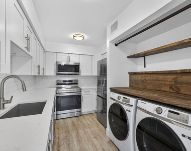 9746 Nickels Boulevard - Photo Thumbnail 8
