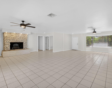10157 La Reina Road - Photo Thumbnail 10