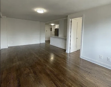 240 East 82nd Street - Photo Thumbnail 1