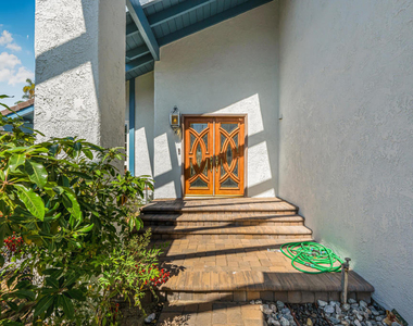 327 Bethany Street - Photo Thumbnail 3