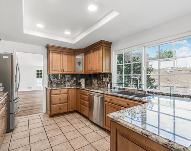 327 Bethany Street - Photo Thumbnail 11