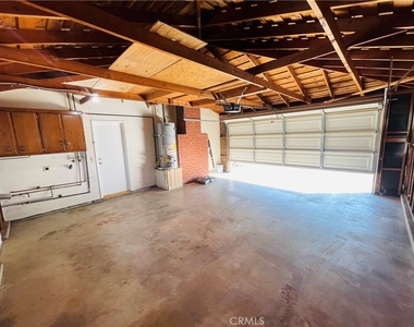 678 Monterey Place - Photo Thumbnail 24
