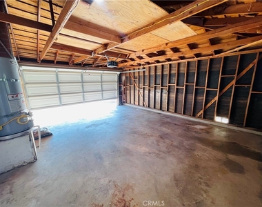 678 Monterey Place - Photo Thumbnail 23