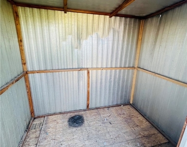 678 Monterey Place - Photo Thumbnail 30