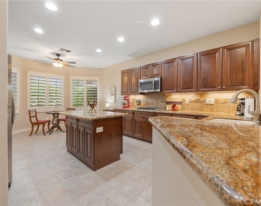 78688 Sunrise Canyon Avenue - Photo Thumbnail 17