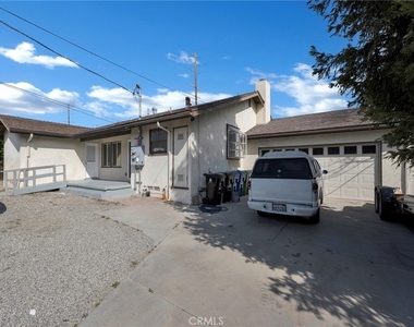 22222 Vanowen - Photo Thumbnail 33