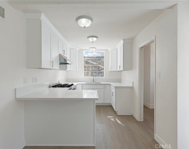 22222 Vanowen - Photo Thumbnail 20