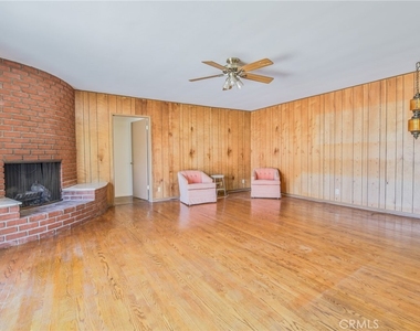 3744 Pine - Photo Thumbnail 26