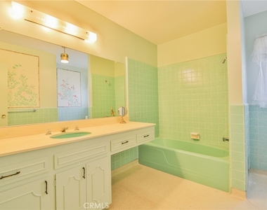 3744 Pine - Photo Thumbnail 22