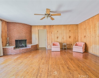 3744 Pine - Photo Thumbnail 24