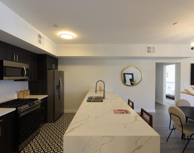 1300 W Mission Boulevard - Photo Thumbnail 3