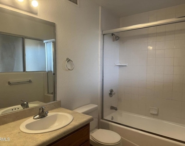 3115 Banning Avenue - Photo Thumbnail 10