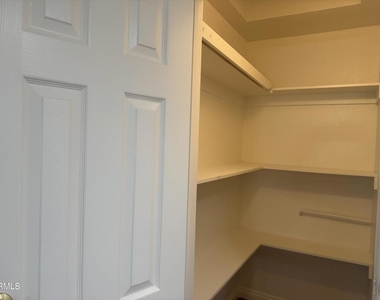 3115 Banning Avenue - Photo Thumbnail 12