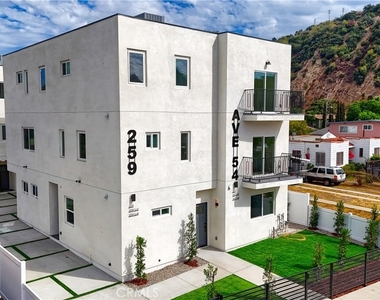 259 S Avenue 54 - Photo Thumbnail 16