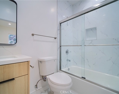 257 S Avenue 54 - Photo Thumbnail 12
