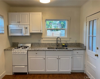 1408 Argonne Avenue - Photo Thumbnail 3