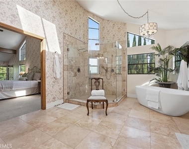 25881 Nellie Gail Rd Road - Photo Thumbnail 16