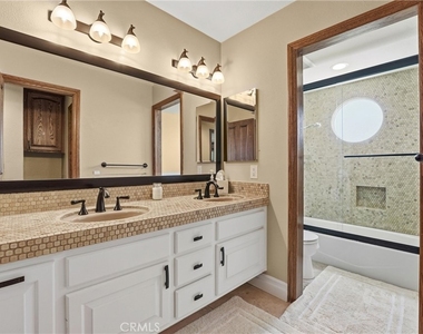 25881 Nellie Gail Rd Road - Photo Thumbnail 14
