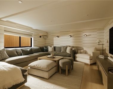 212 Hazel Drive - Photo Thumbnail 5