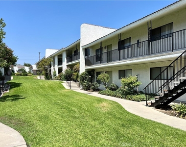 755 E Date - Photo Thumbnail 2