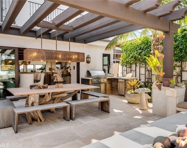 1920 Ocean Way - Photo Thumbnail 34