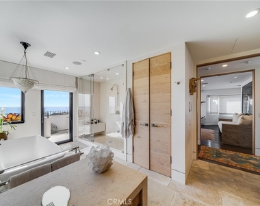 1920 Ocean Way - Photo Thumbnail 25