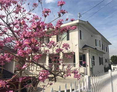 956 E 43rd - Photo Thumbnail 24
