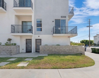 6006 Klump Avenue - Photo Thumbnail 29