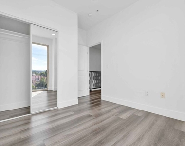 6006 Klump Avenue - Photo Thumbnail 26