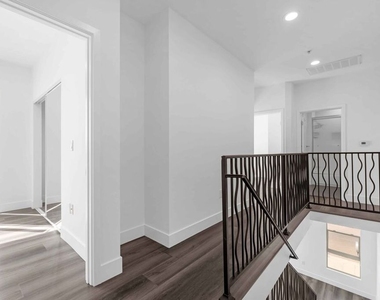 6006 Klump Avenue - Photo Thumbnail 16