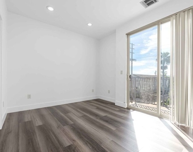 6006 Klump Avenue - Photo Thumbnail 17