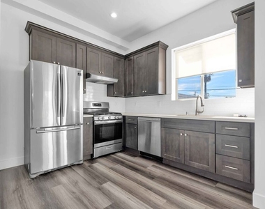 6006 Klump Avenue - Photo Thumbnail 2