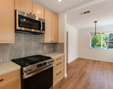 1405 N Coronado Street - Photo Thumbnail 7