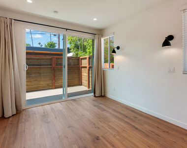 1405 N Coronado Street - Photo Thumbnail 20