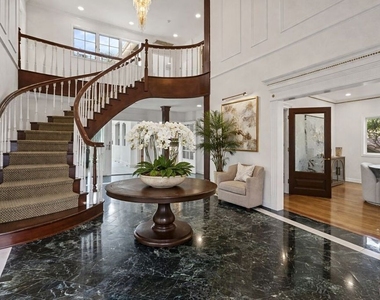 865 Warner Avenue - Photo Thumbnail 4