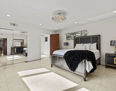 865 Warner Avenue - Photo Thumbnail 16