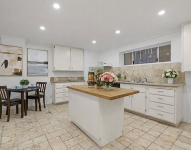 865 Warner Avenue - Photo Thumbnail 25