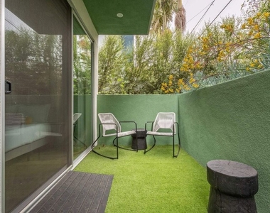 3726 Kelton Avenue - Photo Thumbnail 21