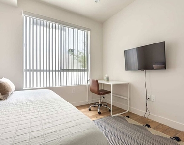 3726 Kelton Avenue - Photo Thumbnail 19