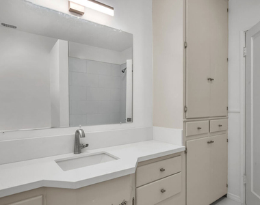 1091 Palm Terrace - Photo Thumbnail 23