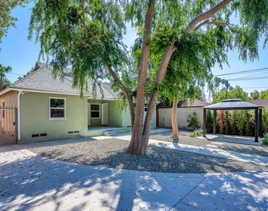 1091 Palm Terrace - Photo Thumbnail 30
