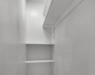 1091 Palm Terrace - Photo Thumbnail 20