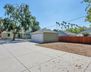 1091 Palm Terrace - Photo Thumbnail 28