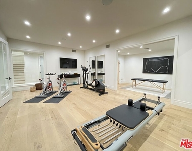 12730 Hanover Street - Photo Thumbnail 8