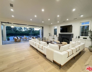 12730 Hanover Street - Photo Thumbnail 2