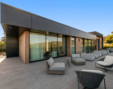 1140 Summit Drive - Photo Thumbnail 29