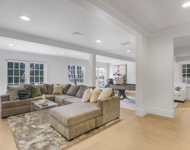 14619 Valley Vista Boulevard - Photo Thumbnail 49