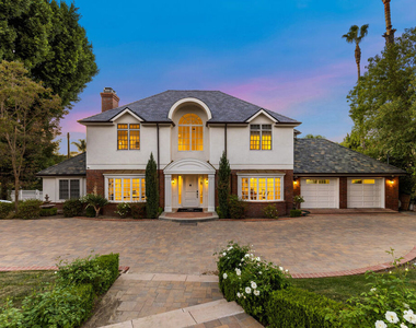 14619 Valley Vista Boulevard - Photo Thumbnail 4